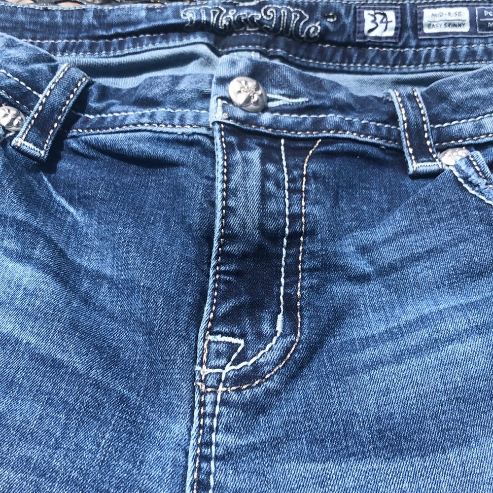 Miss me jeans straight leg size 34 mid rise easy skinny